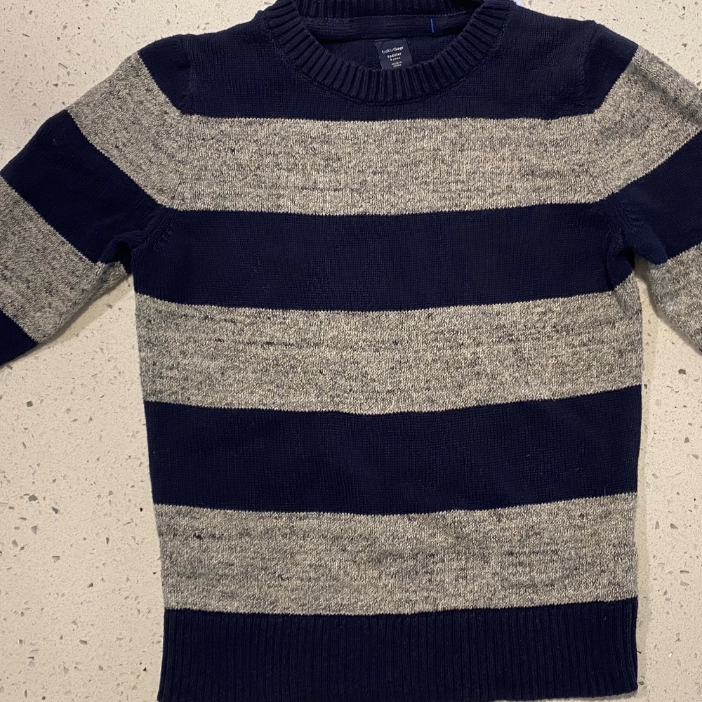 GAP boy's striped crewneck sweater- sz 5